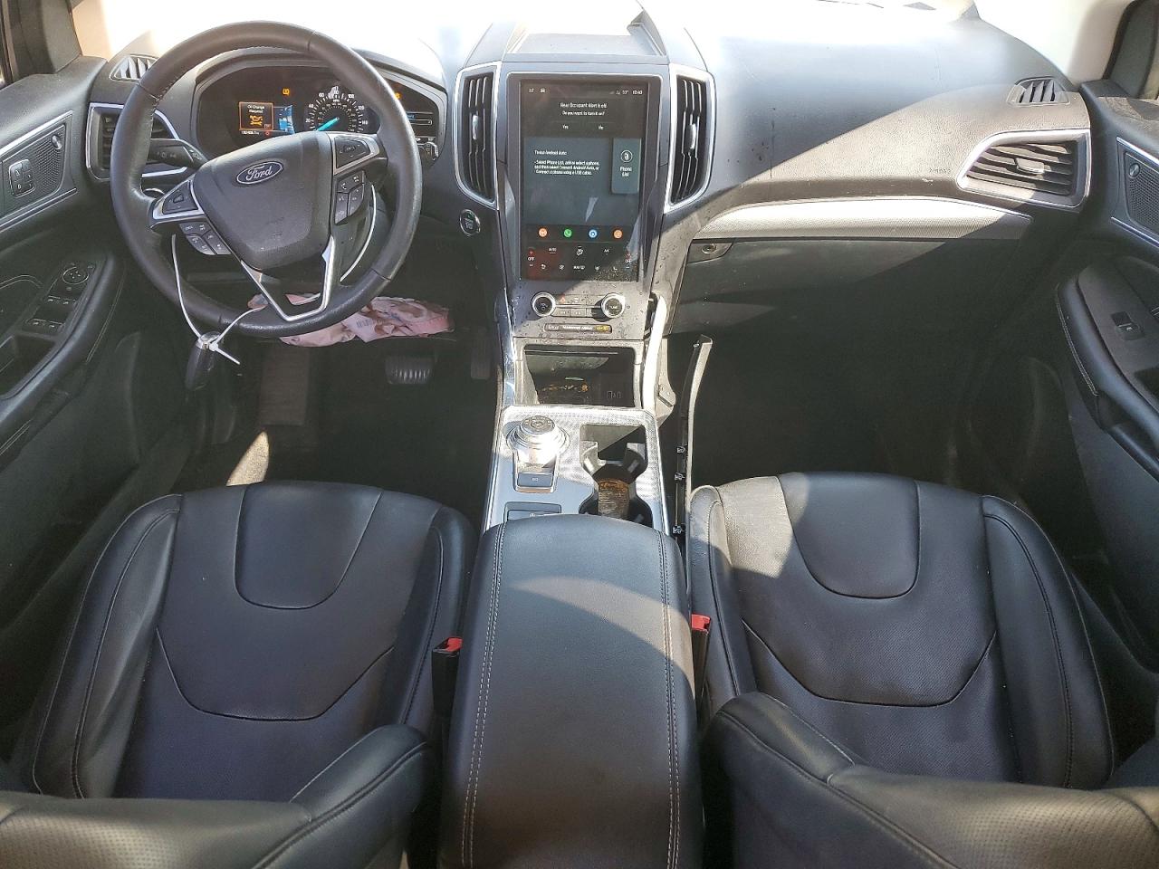 Ford Edge Titanium