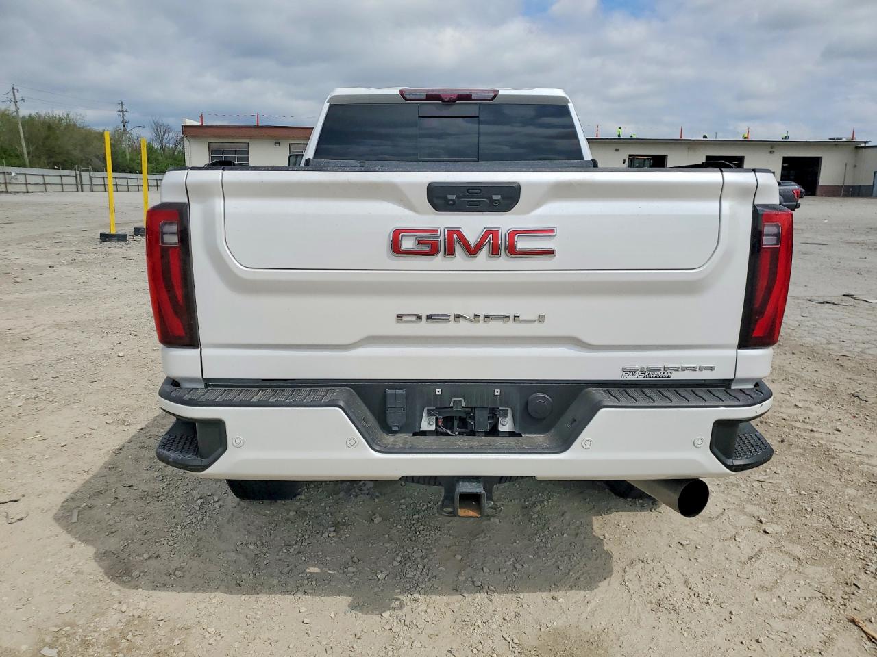 GMC Sierra K2500 Denali