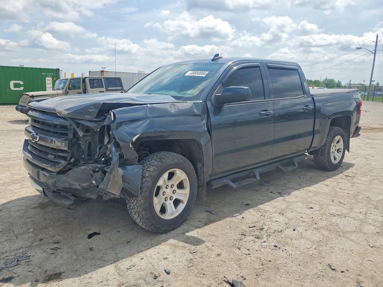 Salvage Chevrolet Silverado Image