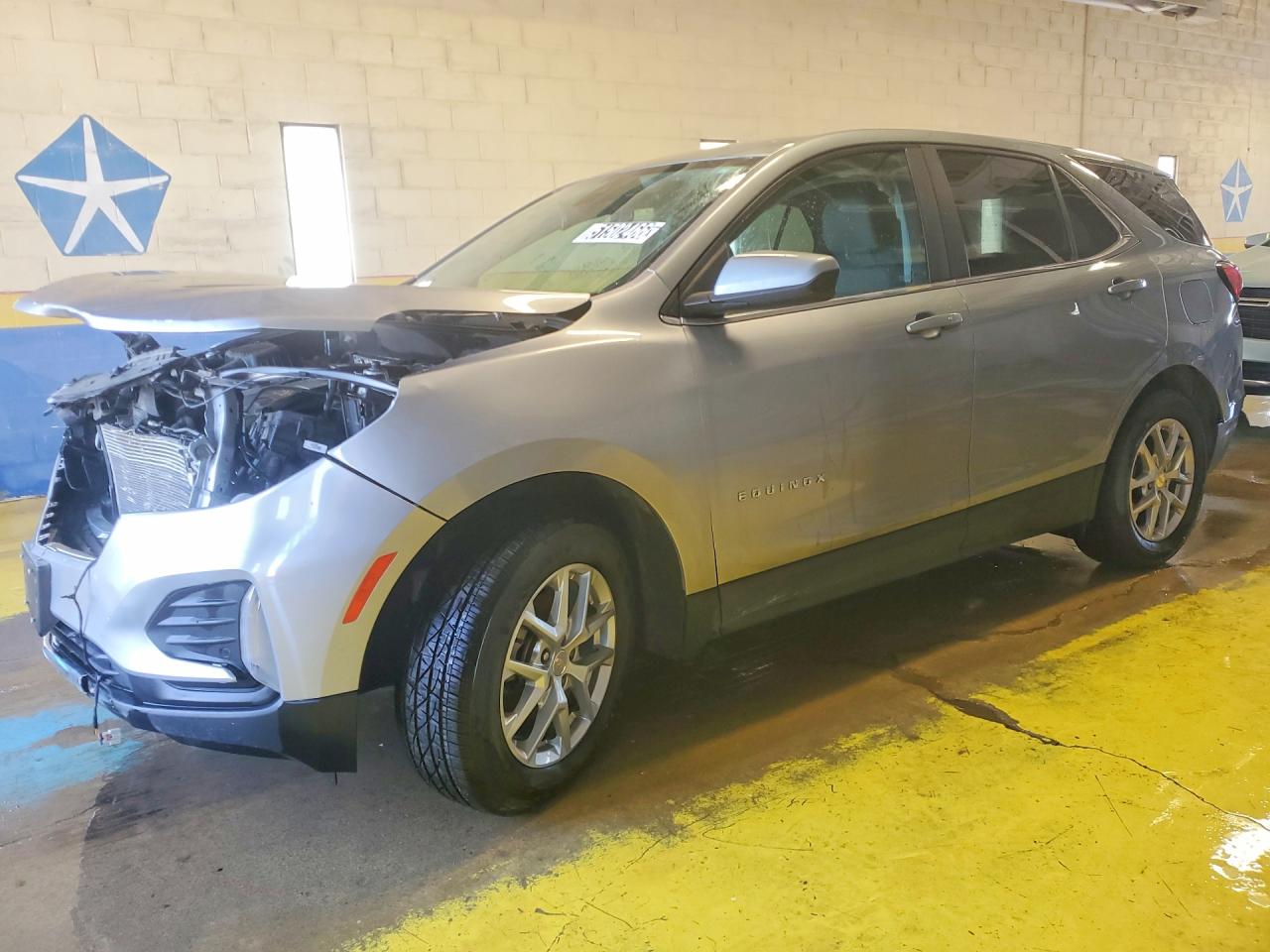 Salvage Chevrolet Equinox Image