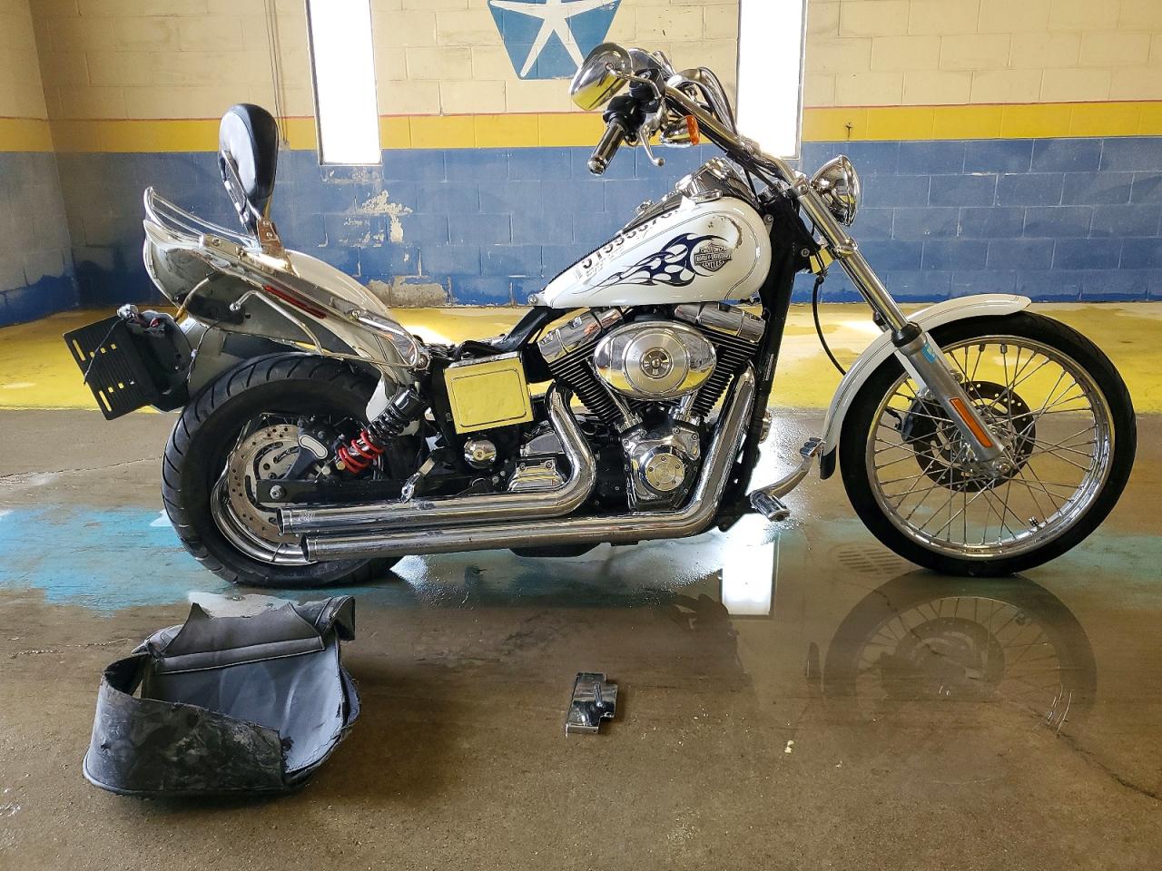 Salvage Harley-Davidson Fx Image