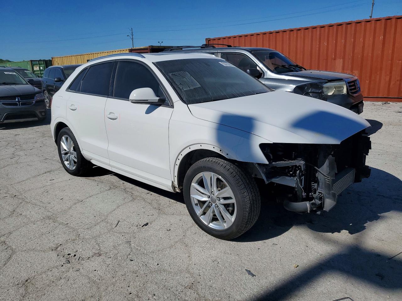 Audi Q3 Premium