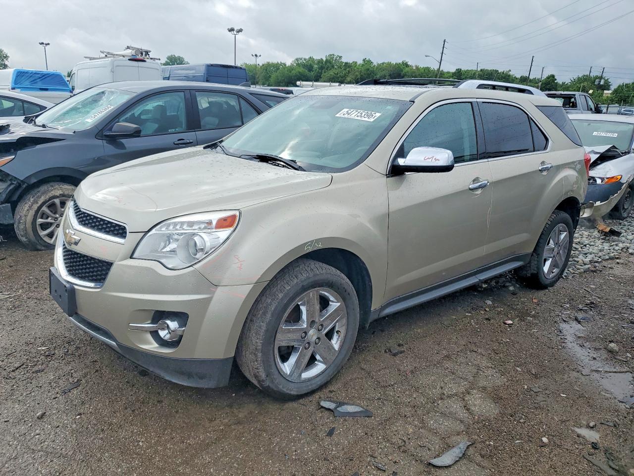 Salvage Chevrolet Equinox Image
