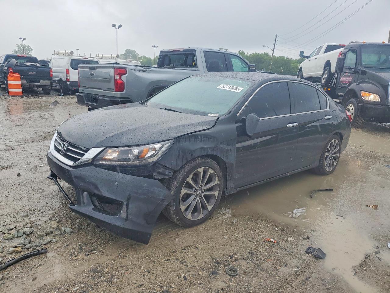 Salvage Honda Accord Image