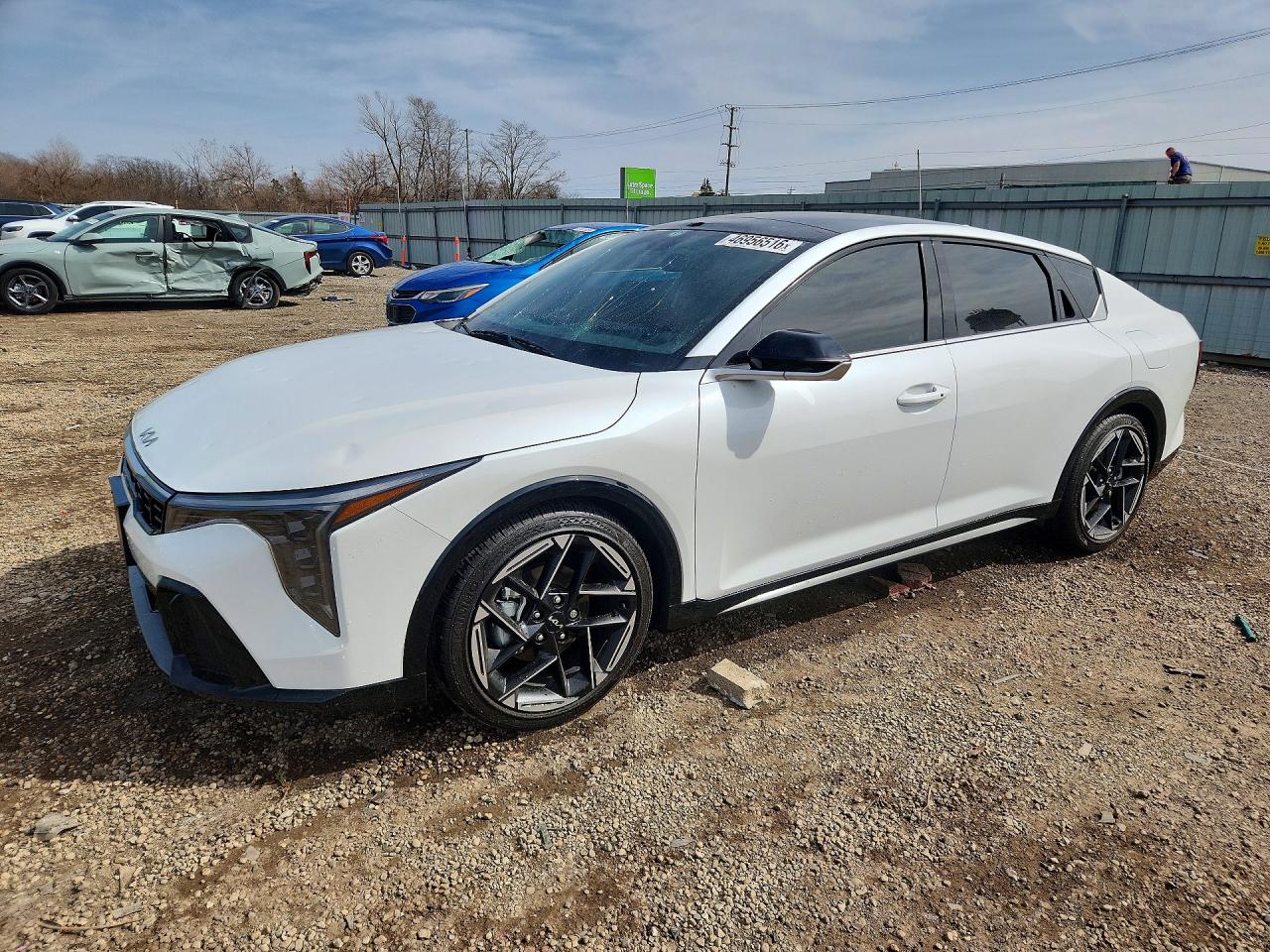 Salvage Kia K4 Image