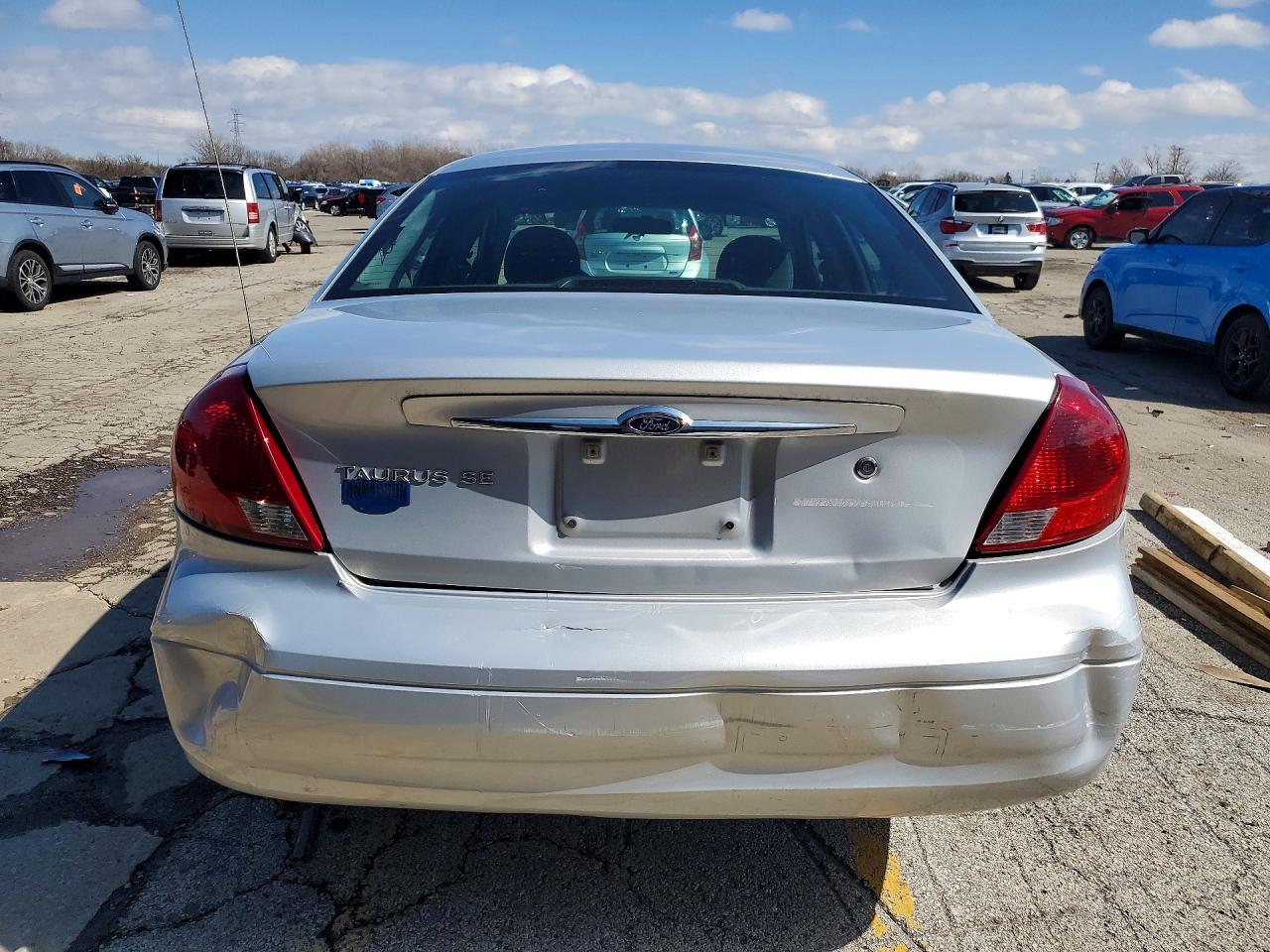 Ford Taurus Se