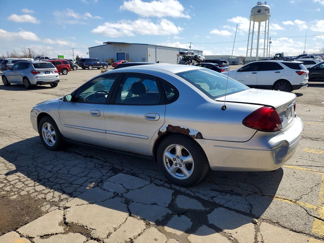 Ford Taurus Se
