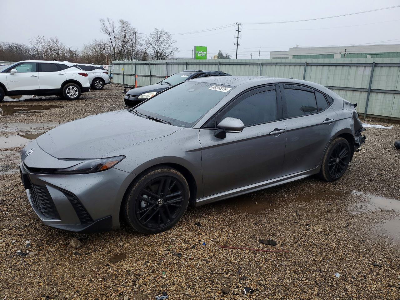 Salvage Toyota Camry Image