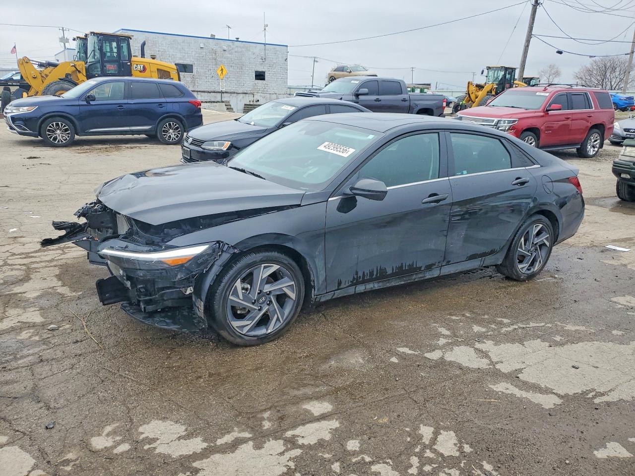Salvage Hyundai ELANTRA Image