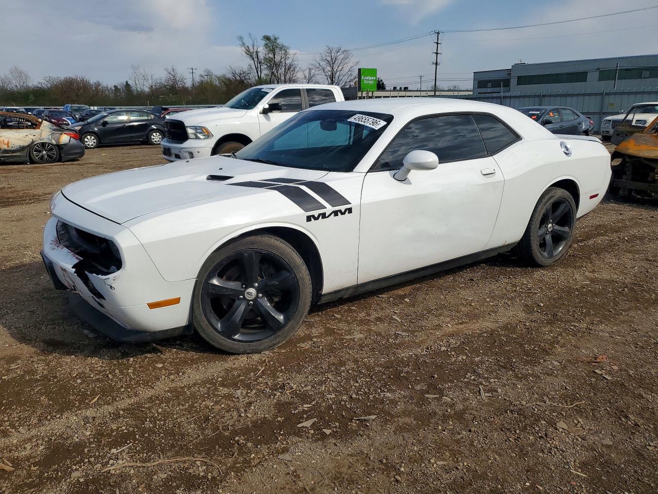 Salvage Dodge Challenger Image
