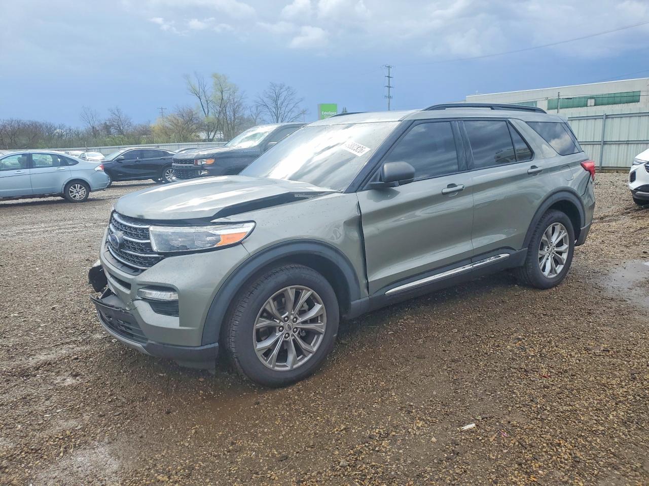 Salvage Ford Explorer Image