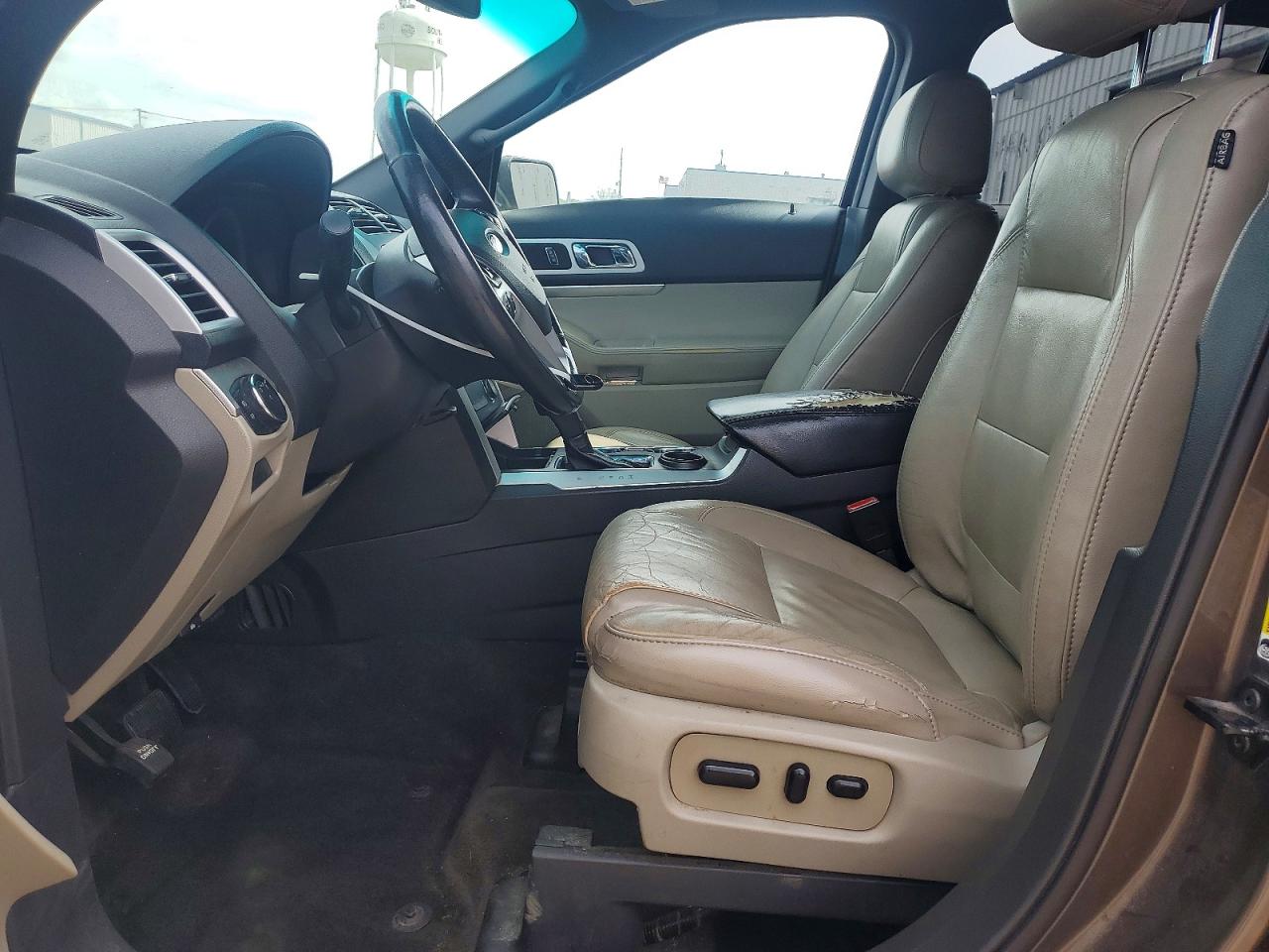 Ford Explorer Xlt