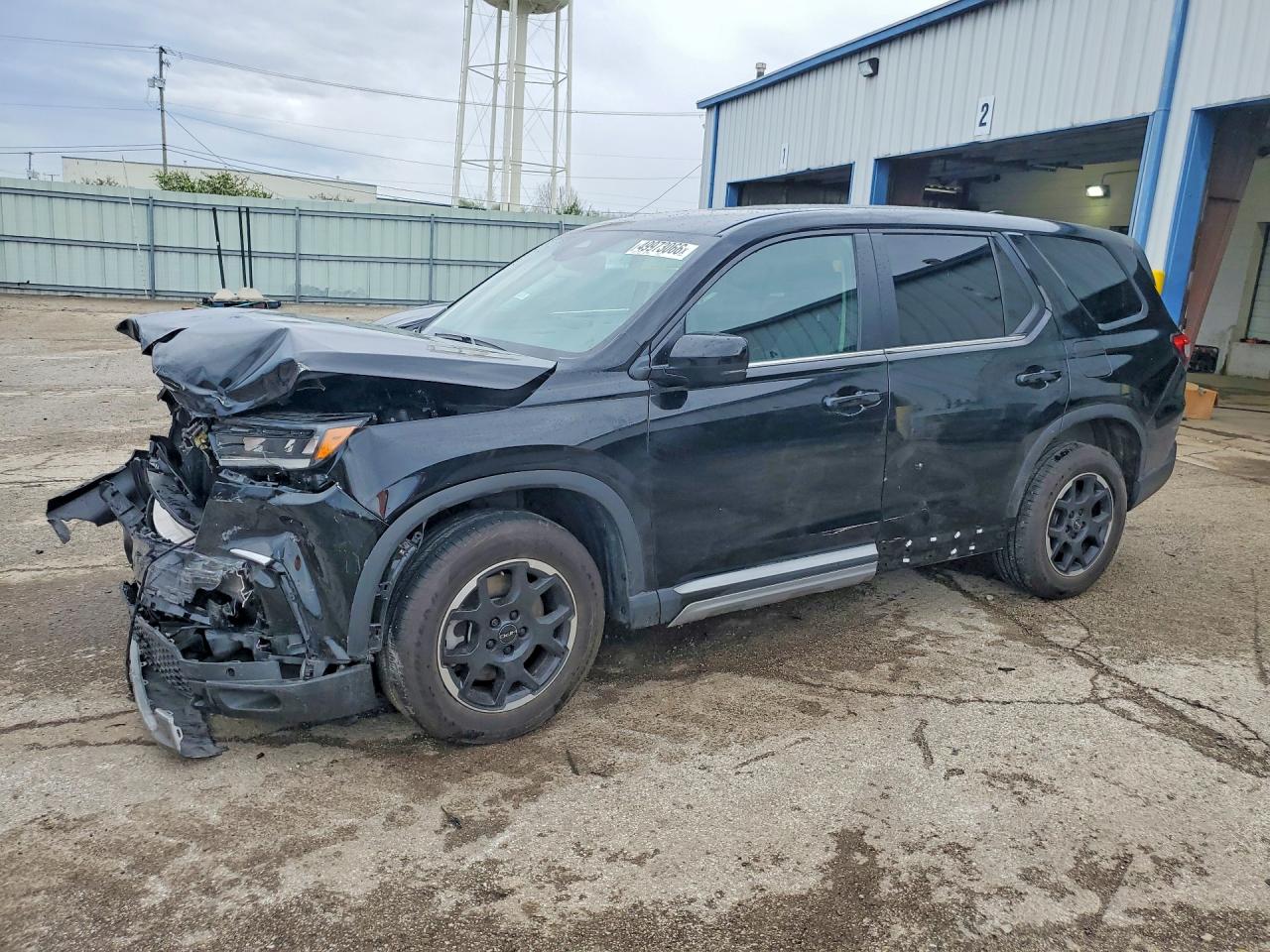 Salvage Honda Pilot Image