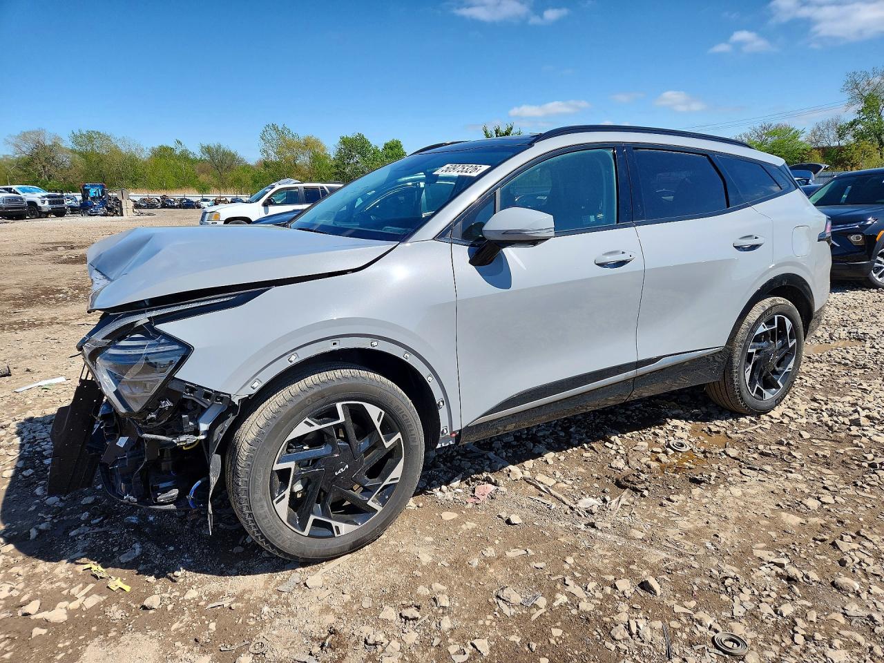 Salvage Kia Sportage Image
