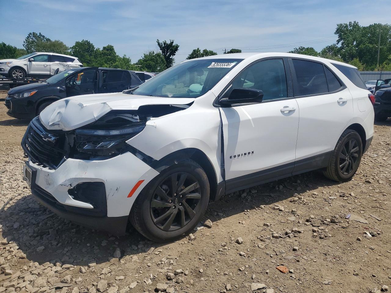 Salvage Chevrolet Equinox Image