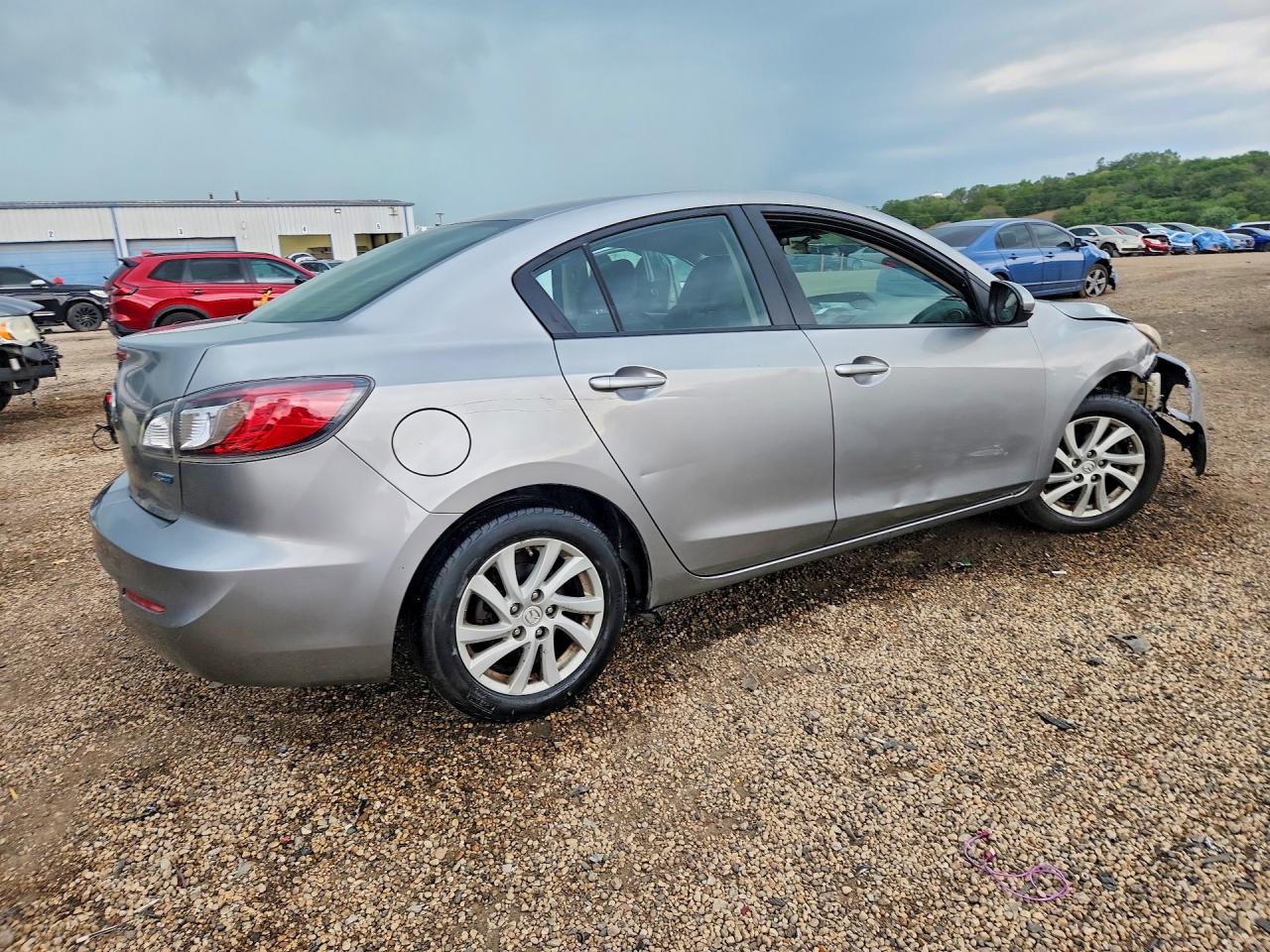 Mazda 3 I
