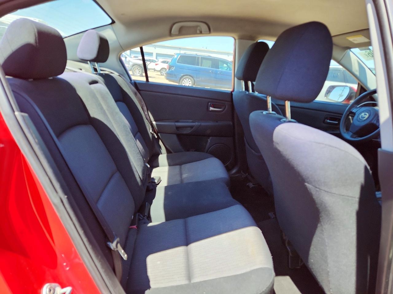 Mazda 3 I