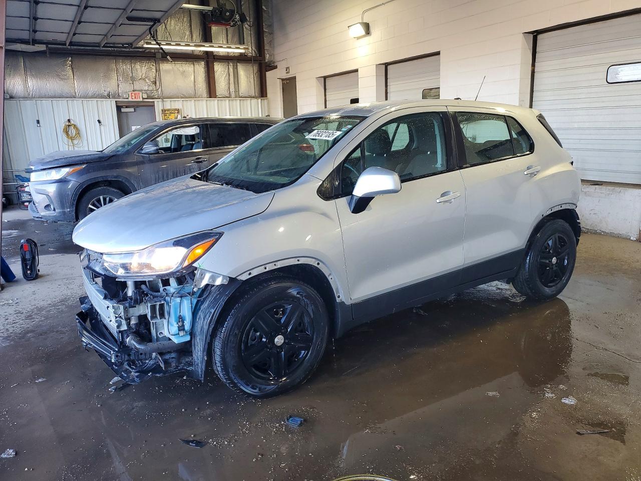 Salvage Chevrolet Trax Image