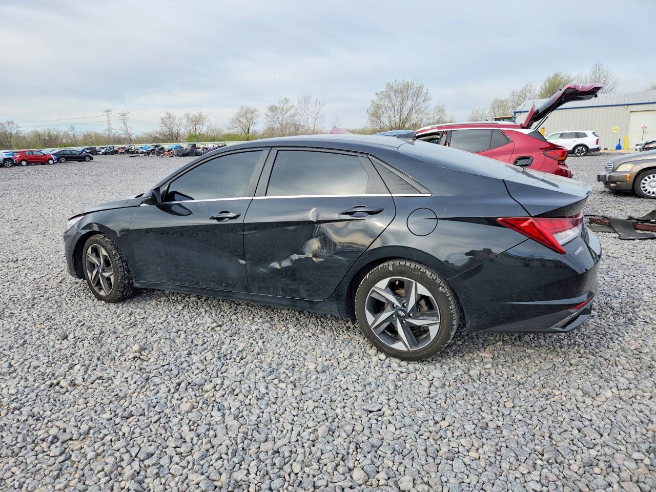Hyundai ELANTRA Sel