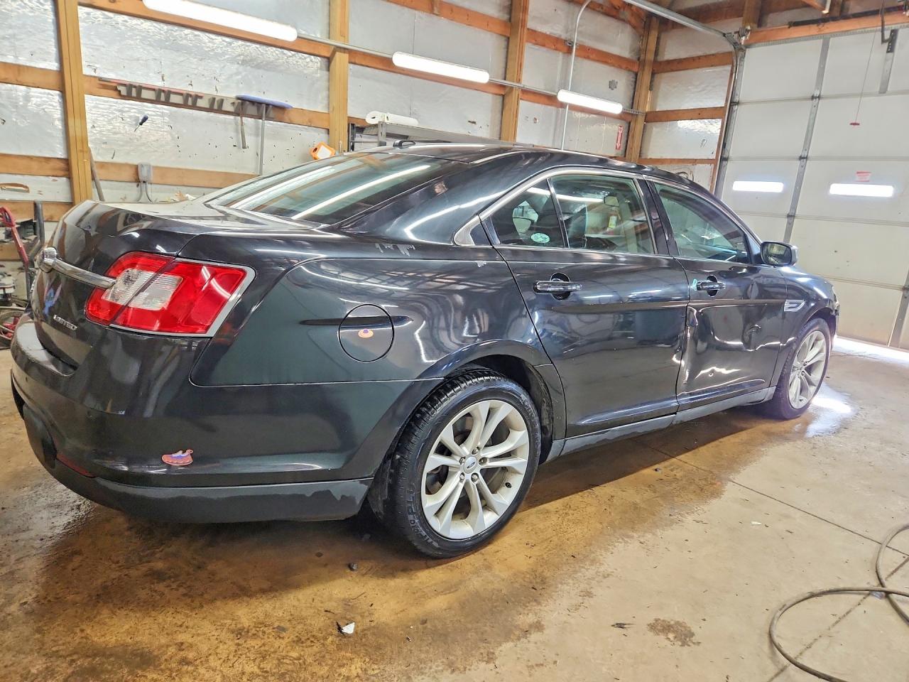 Ford Taurus Limited
