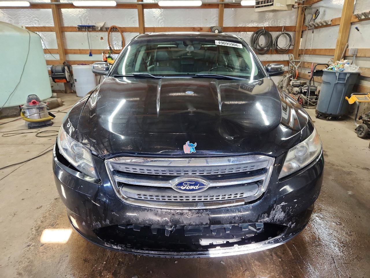 Ford Taurus Limited