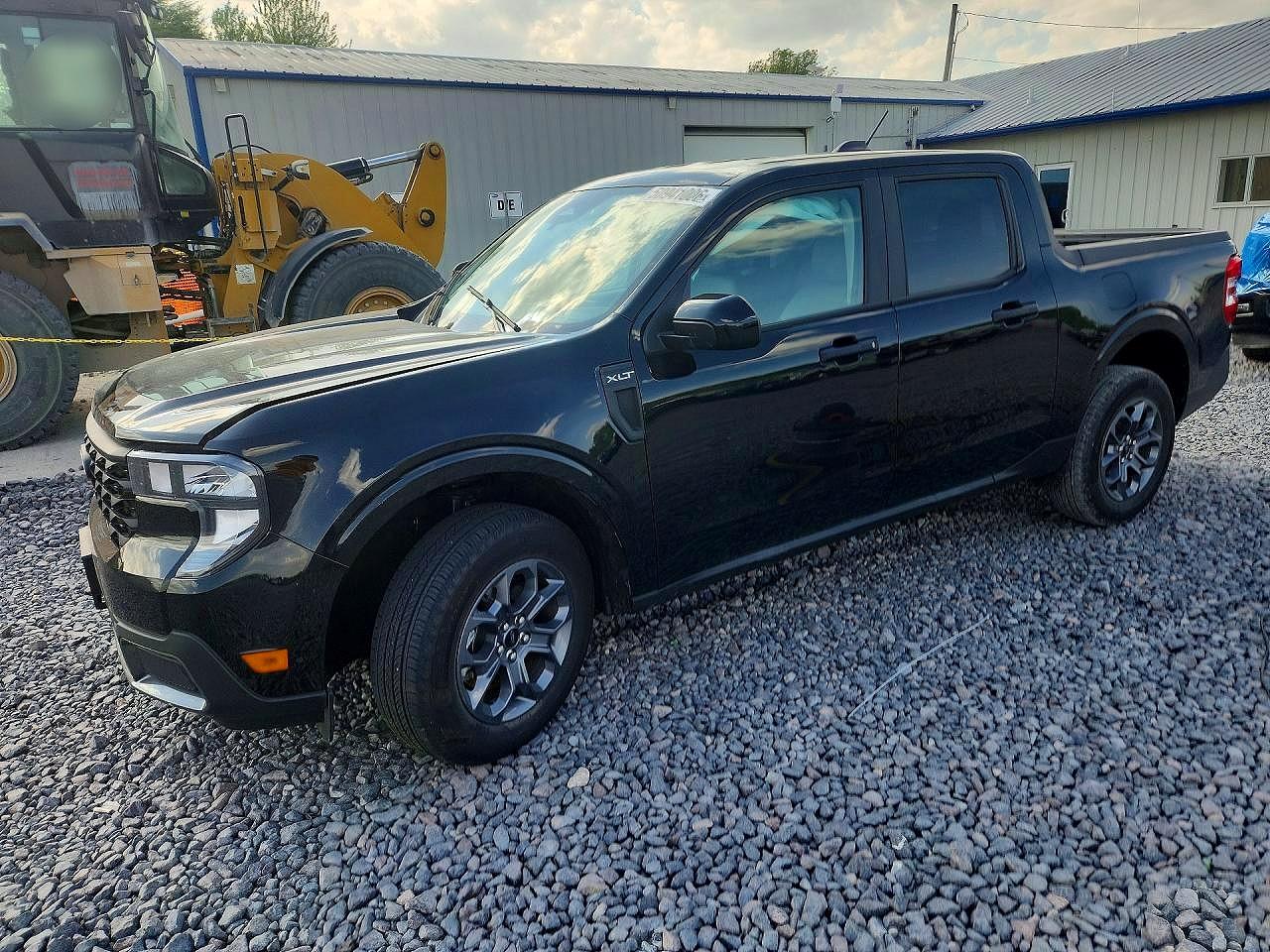 Salvage Ford Maverick Image