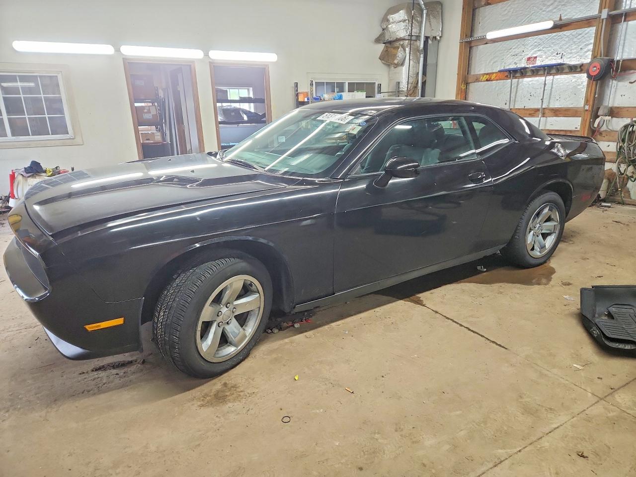 Salvage Dodge Challenger Image