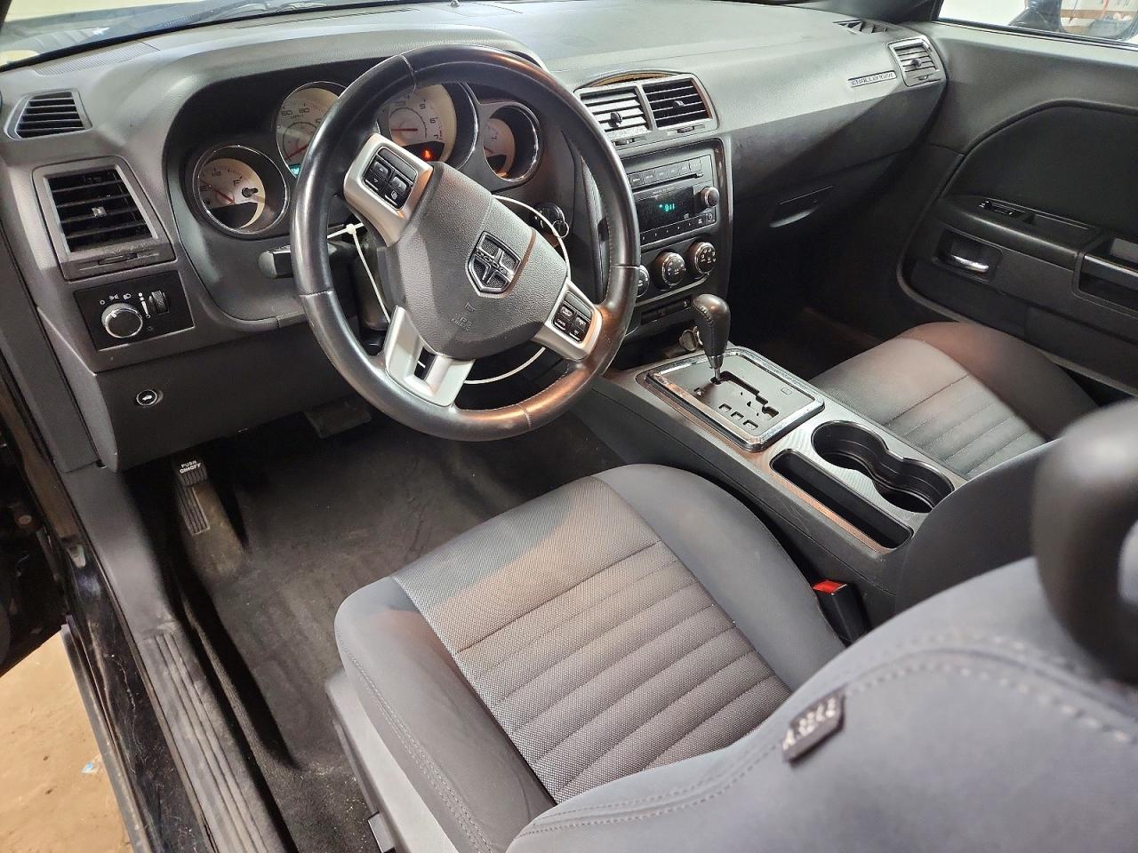 Dodge Challenger Sxt