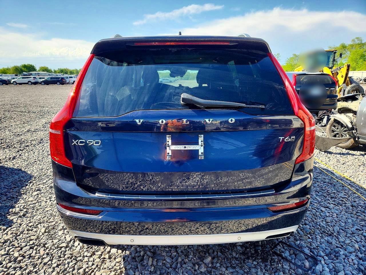 Volvo XC90 T6