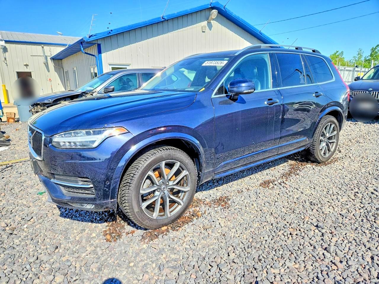 Salvage Volvo XC90 Image