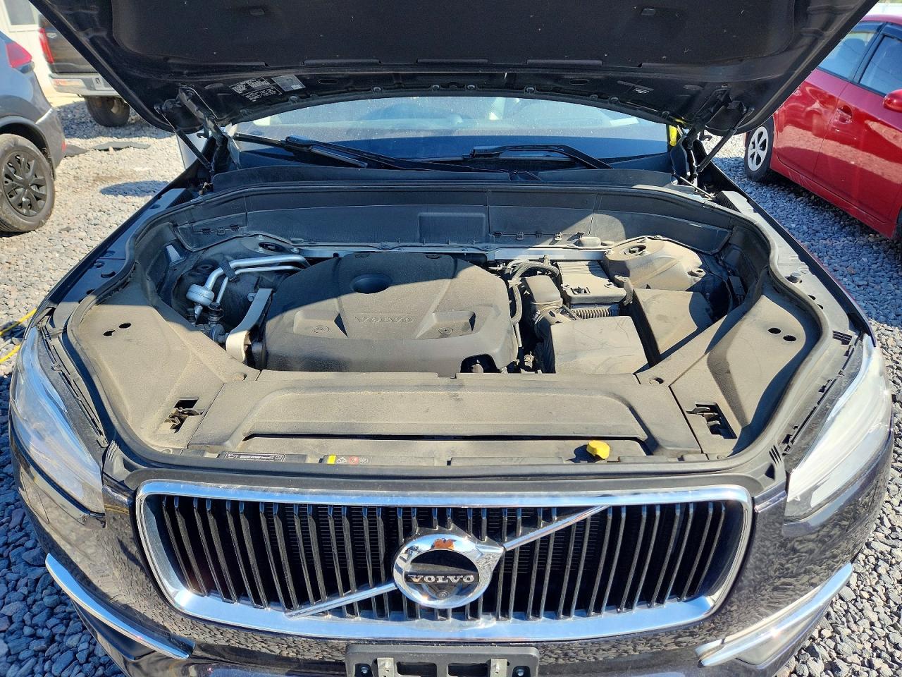 Volvo XC90 T6