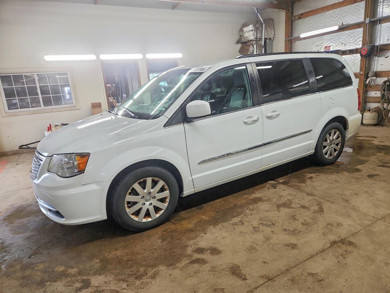 Salvage Chrysler Minivan Image