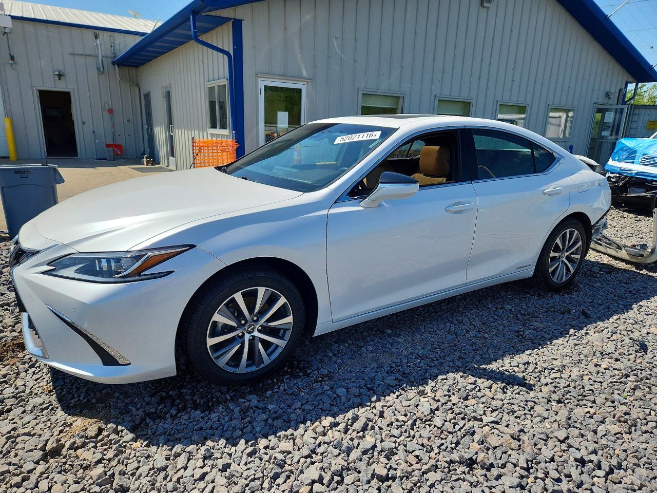 Salvage Lexus Es Image