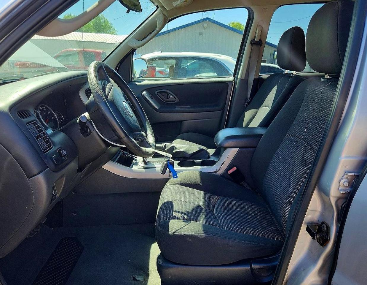 Mazda Tribute S
