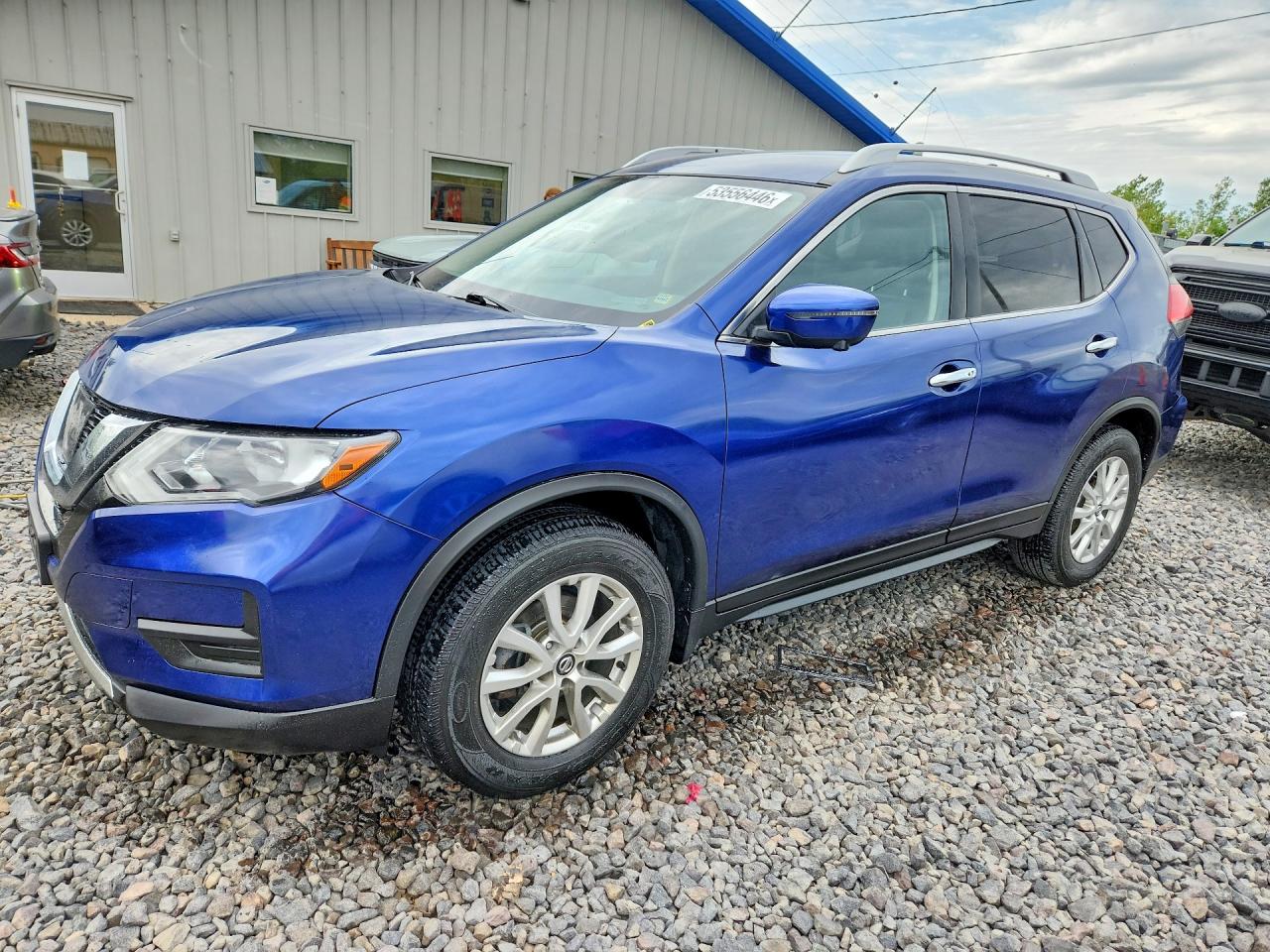 Salvage Nissan Rogue Image