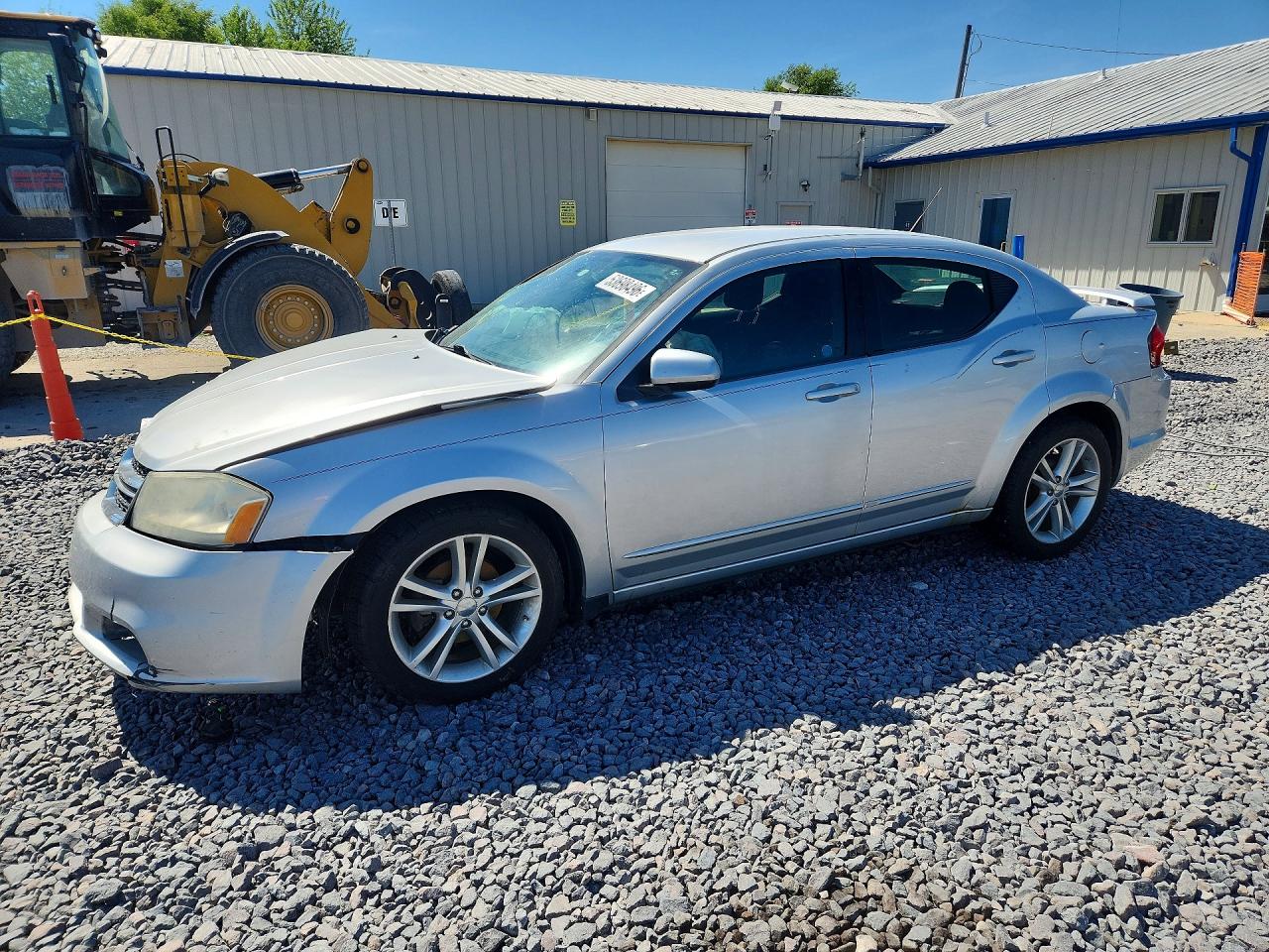 Salvage Dodge Avenger Image