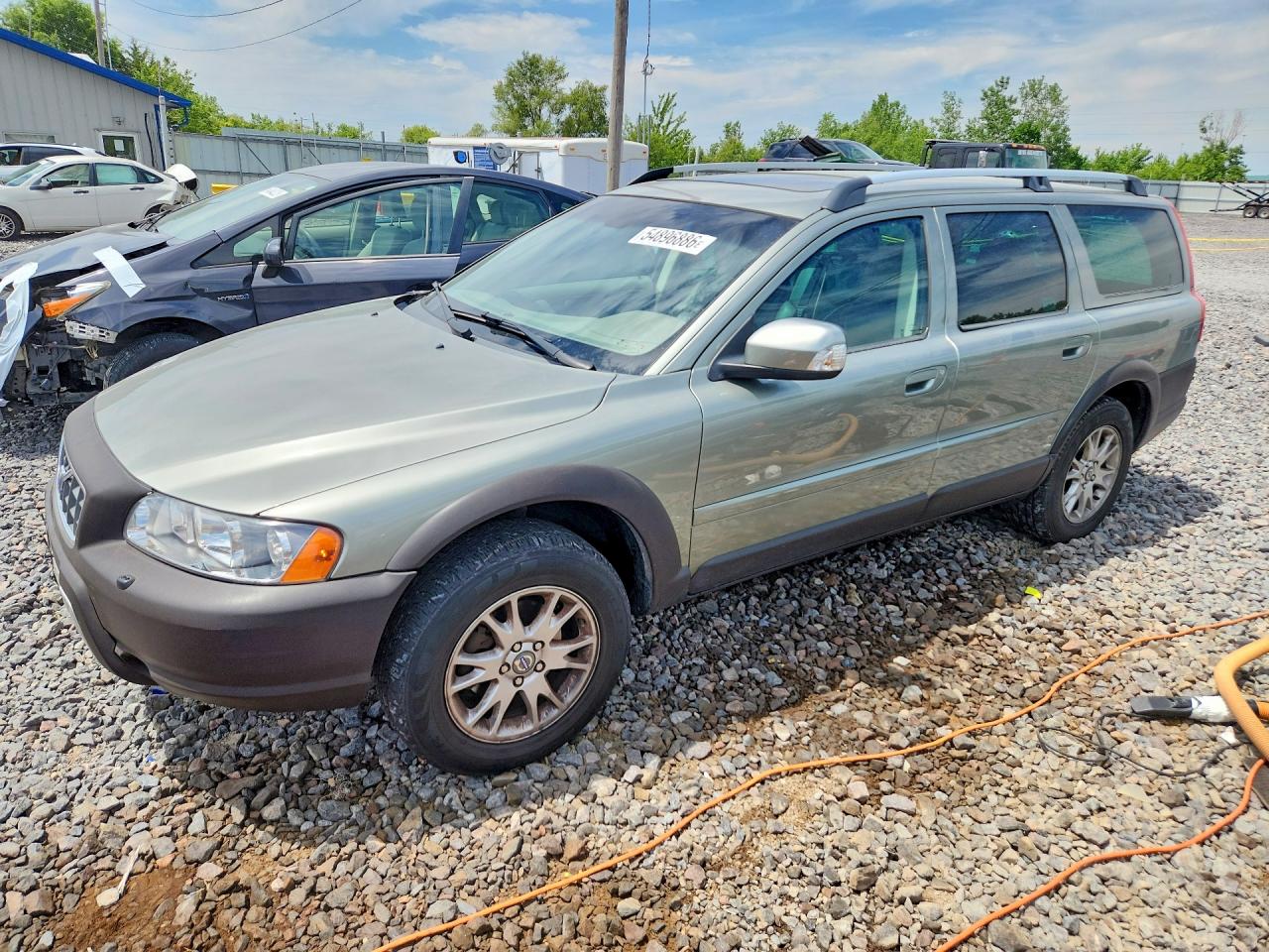 Salvage Volvo XC70 Image