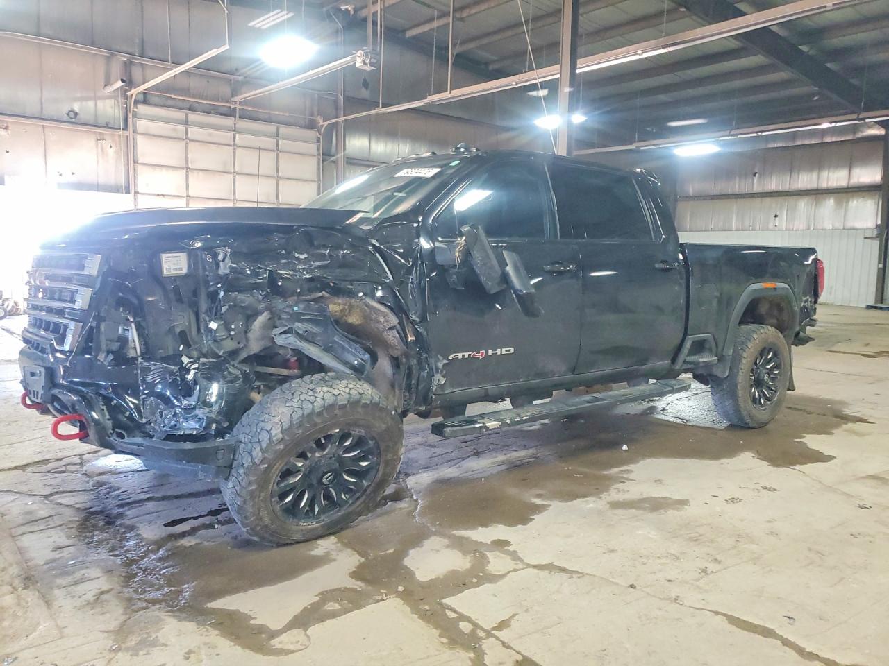 Salvage GMC Sierra Image