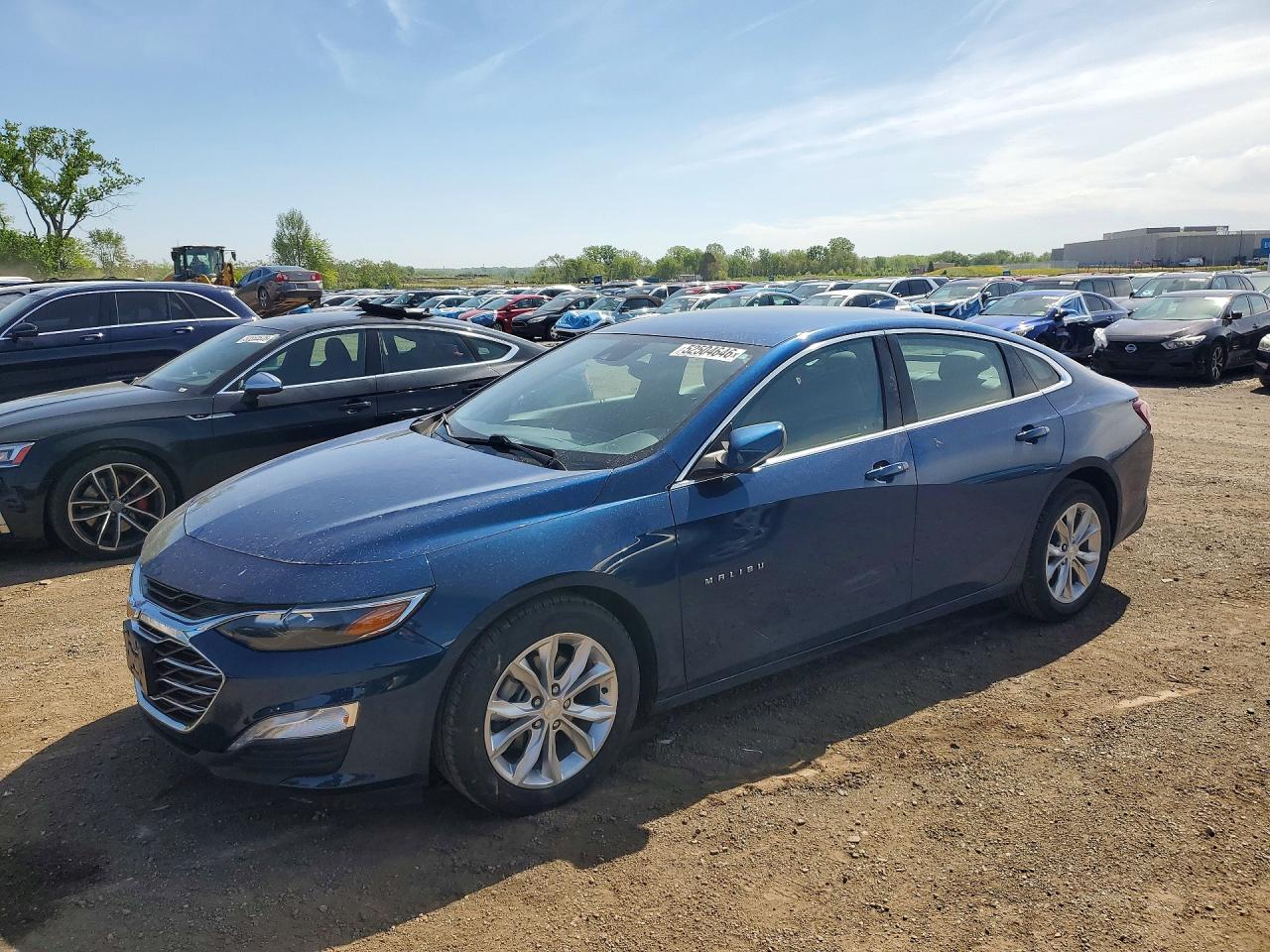 Salvage Chevrolet Malibu Image