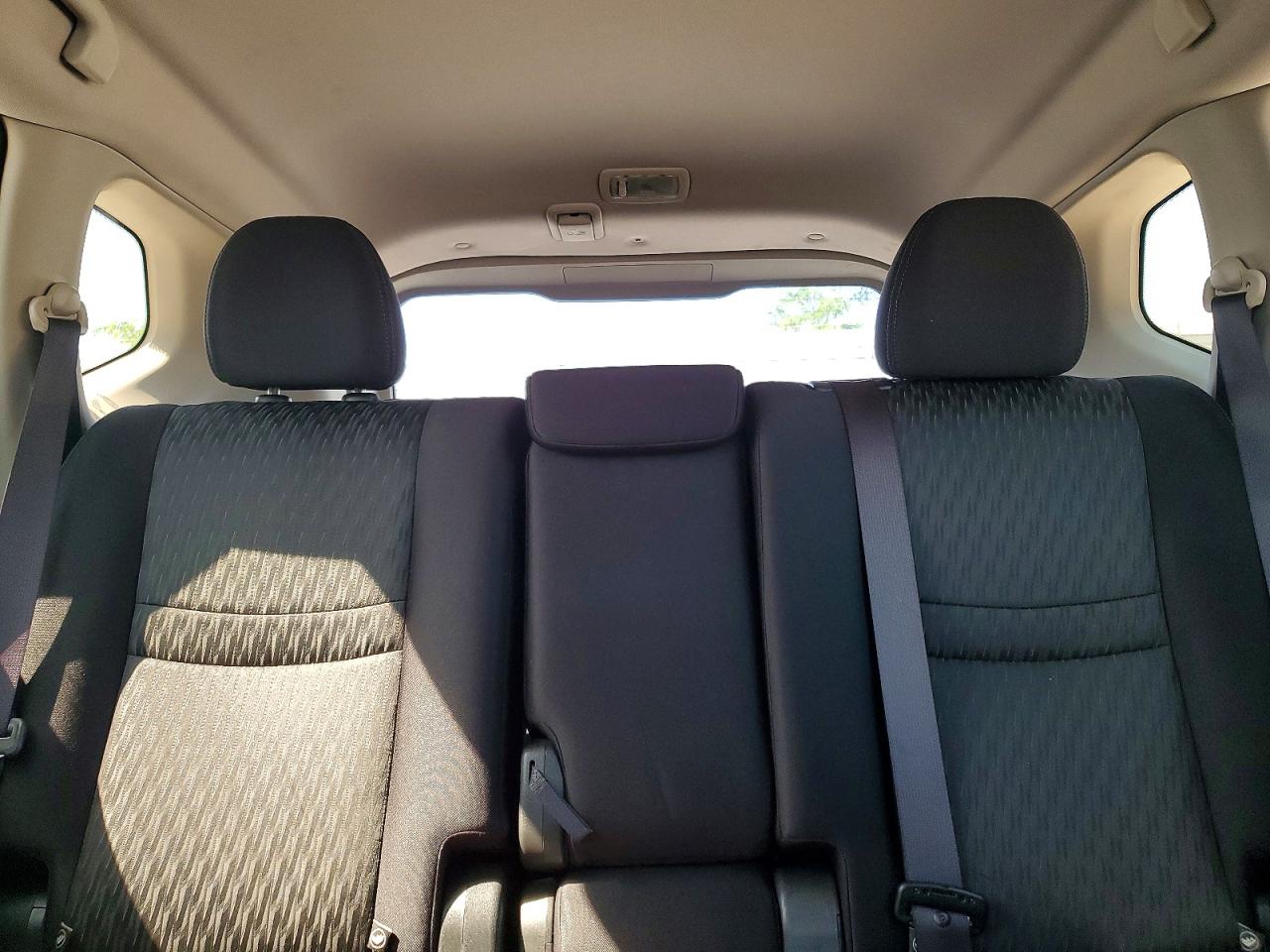 Nissan Rogue S
