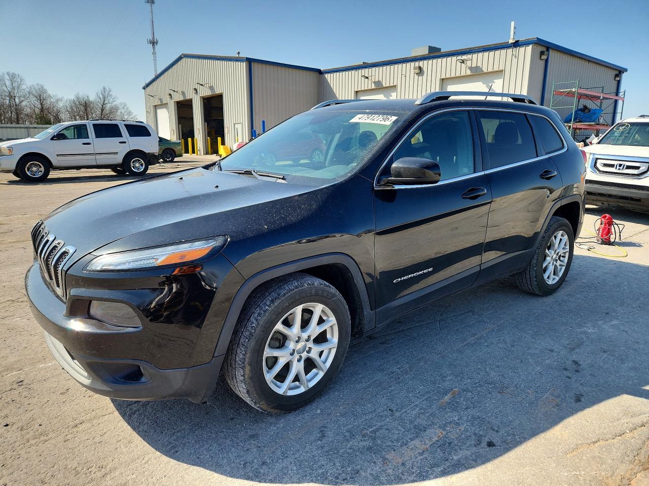 Salvage Jeep Grand Cherokee Image