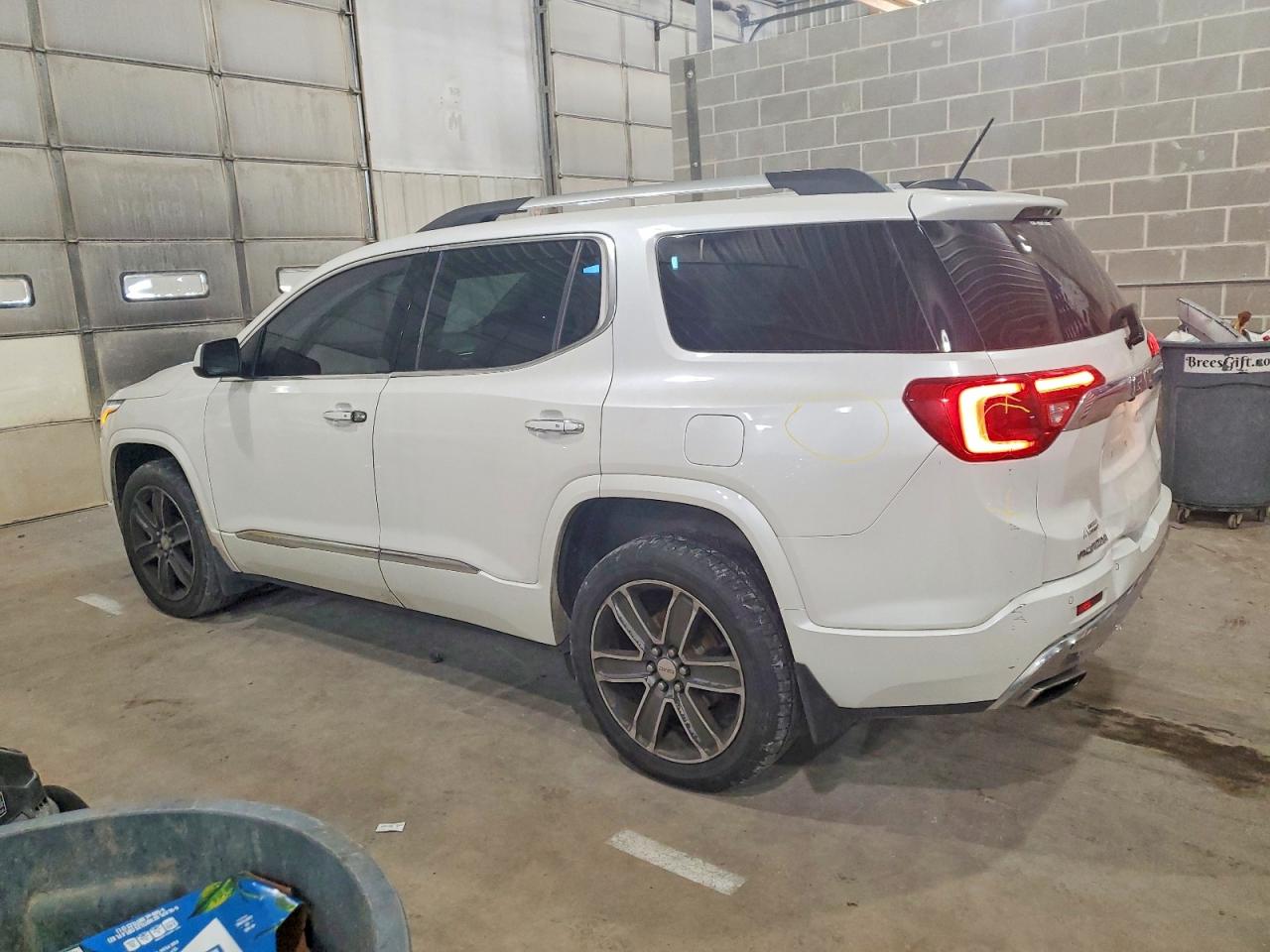 GMC Acadia Denali