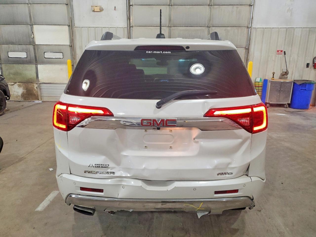 GMC Acadia Denali
