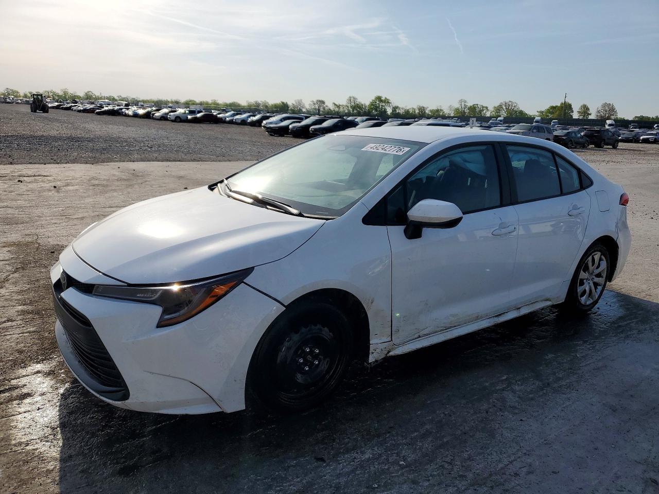Salvage Toyota Corolla Image