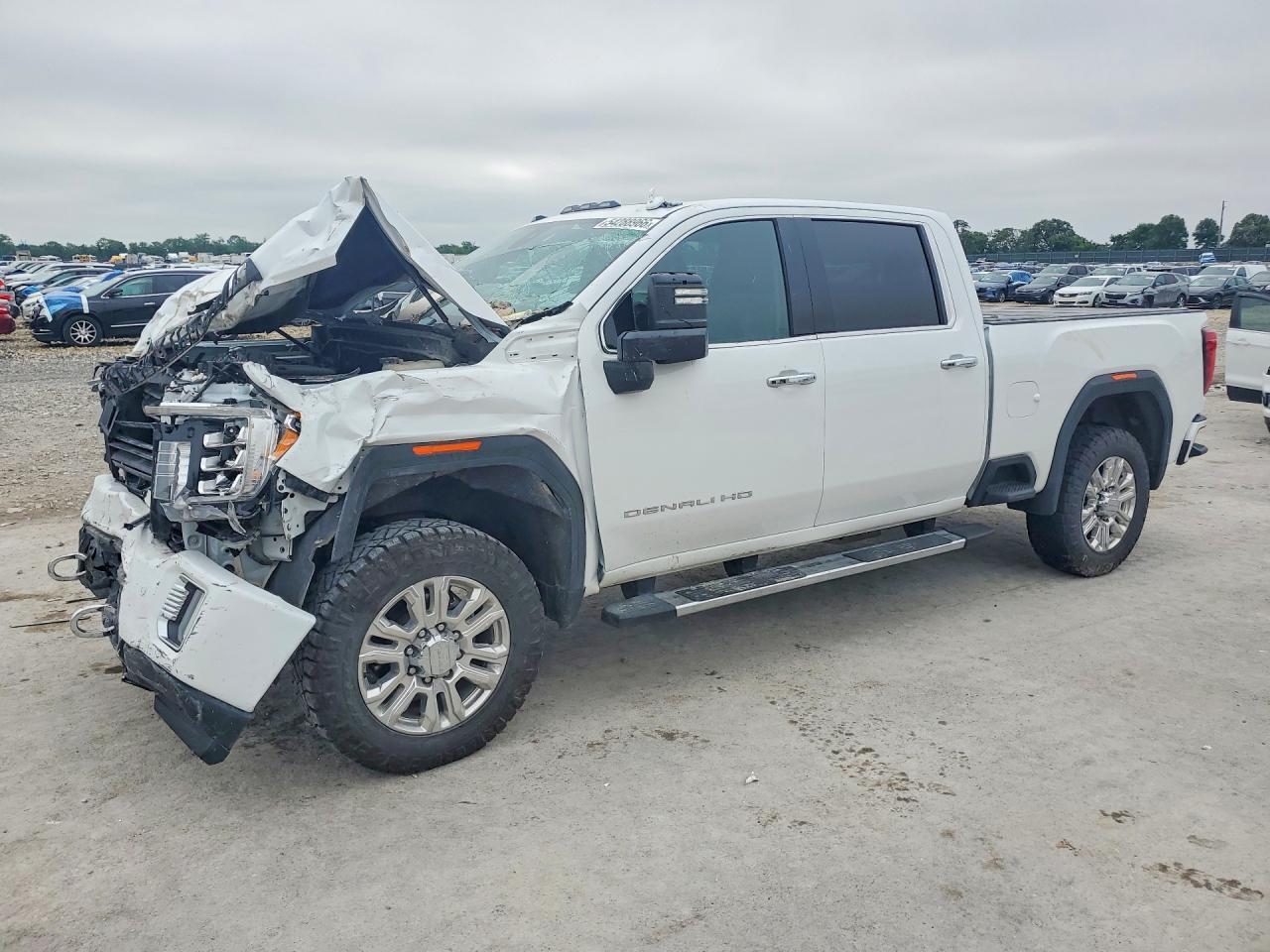 Salvage GMC Sierra Image