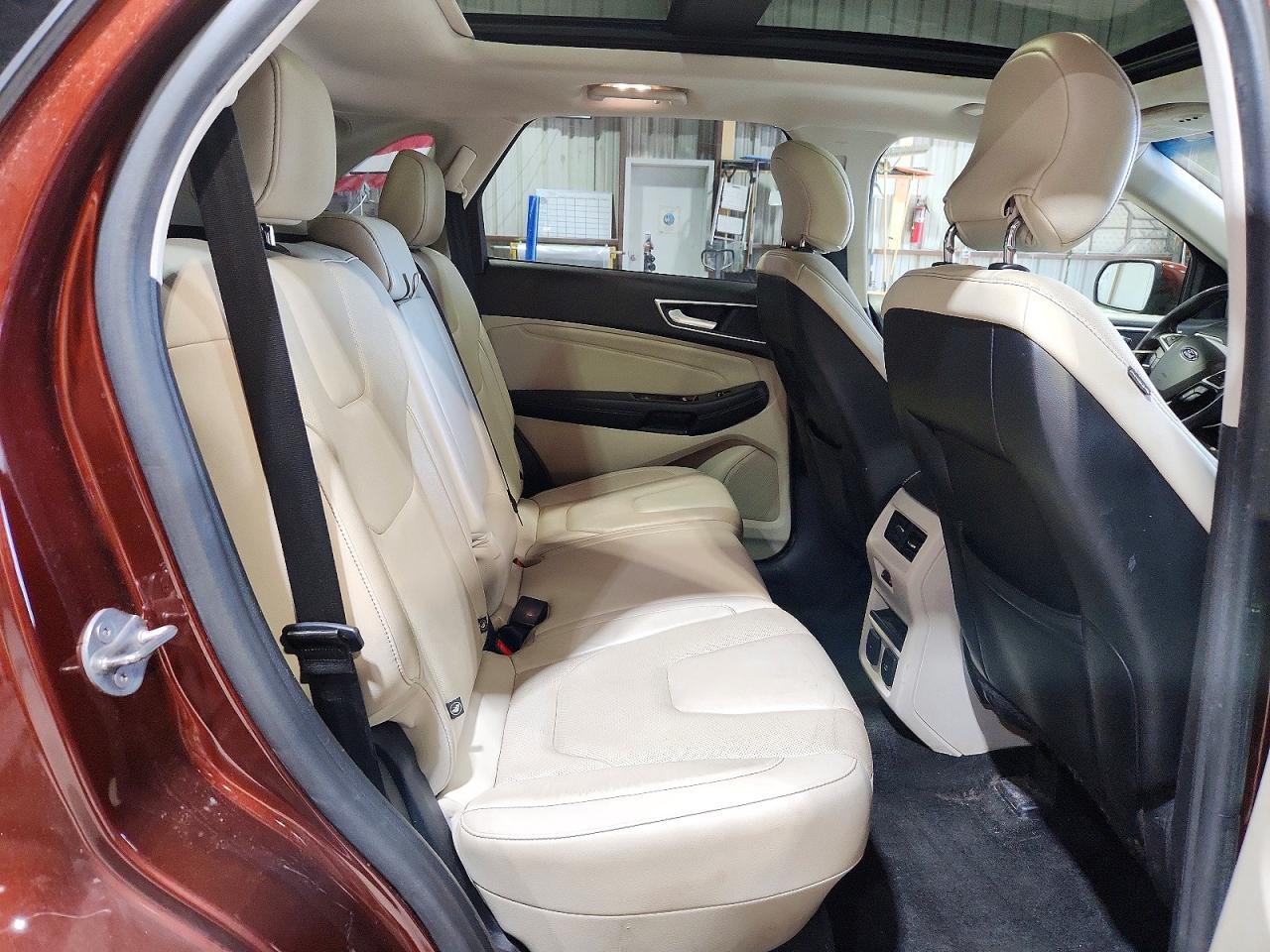 Ford Edge Titanium