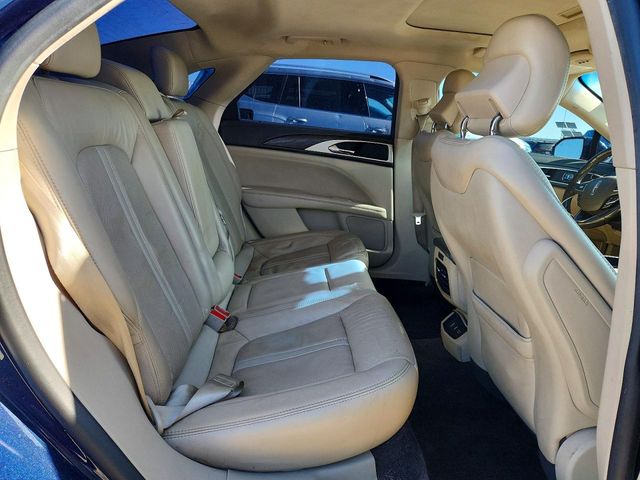 Lincoln MKZ Reserve