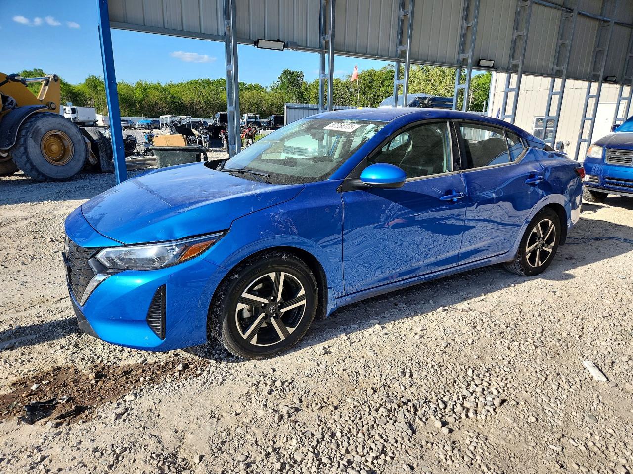 Salvage Nissan Sentra Image