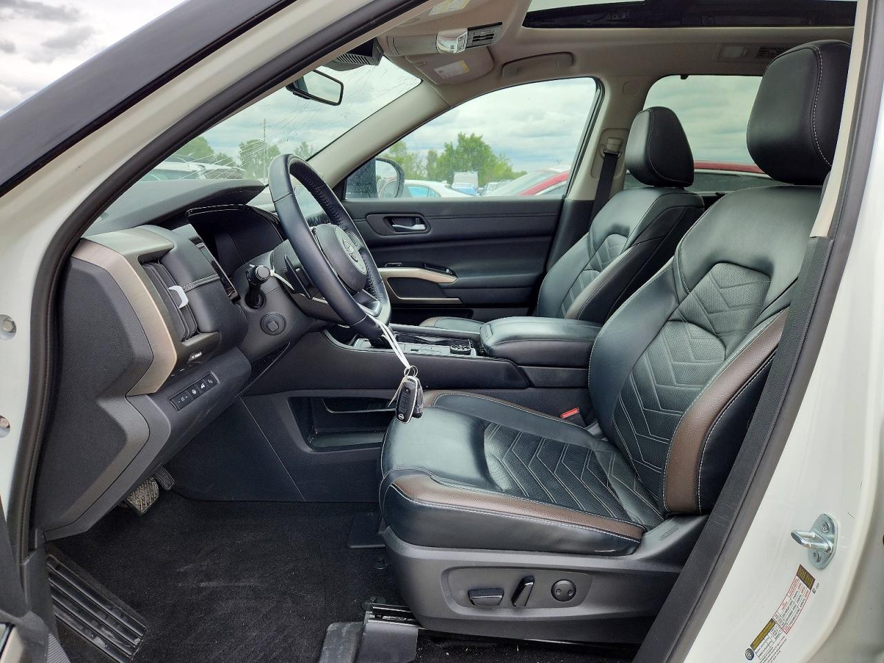 Nissan Pathfinder Platinum