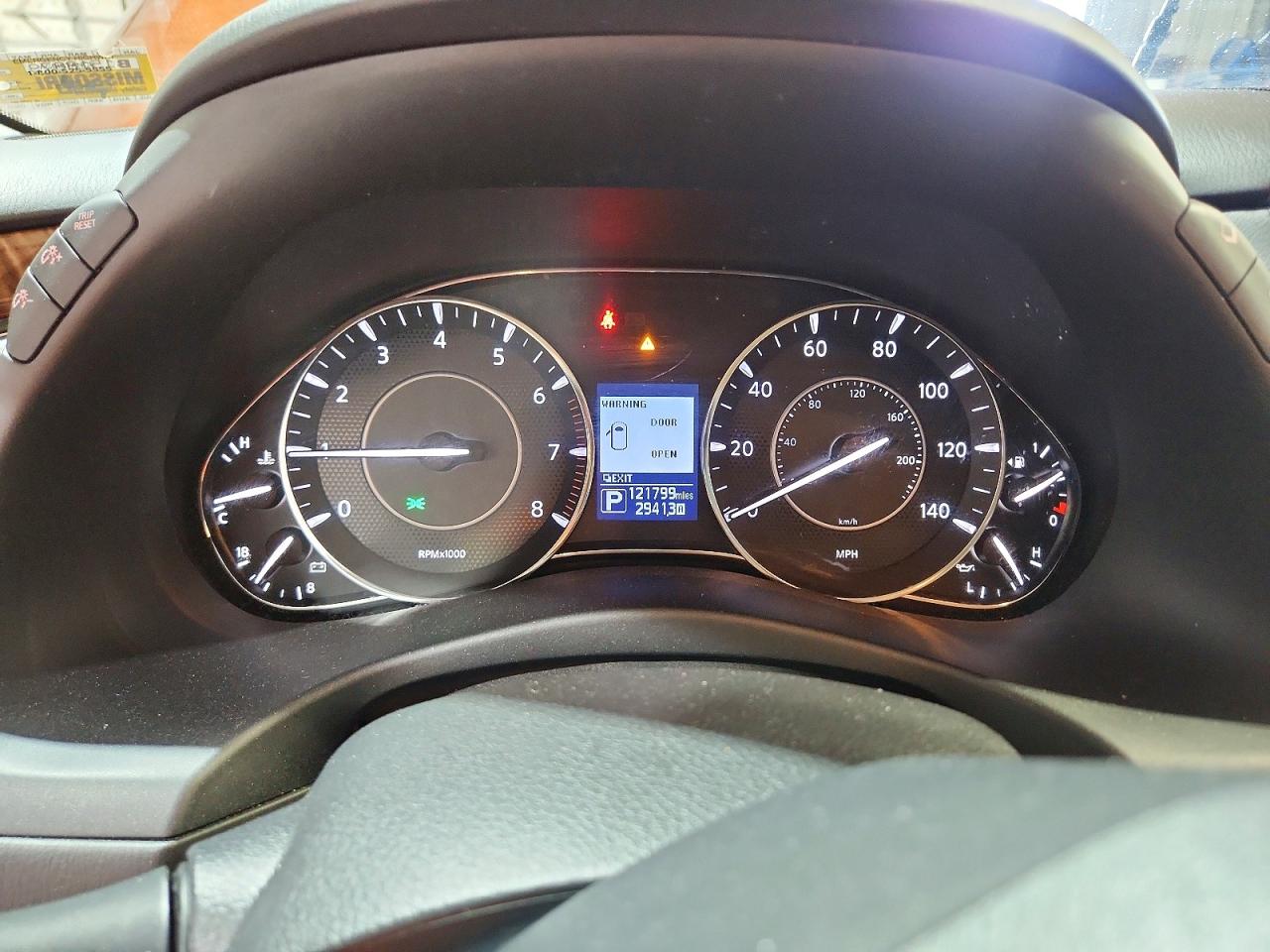 Nissan Armada Sl